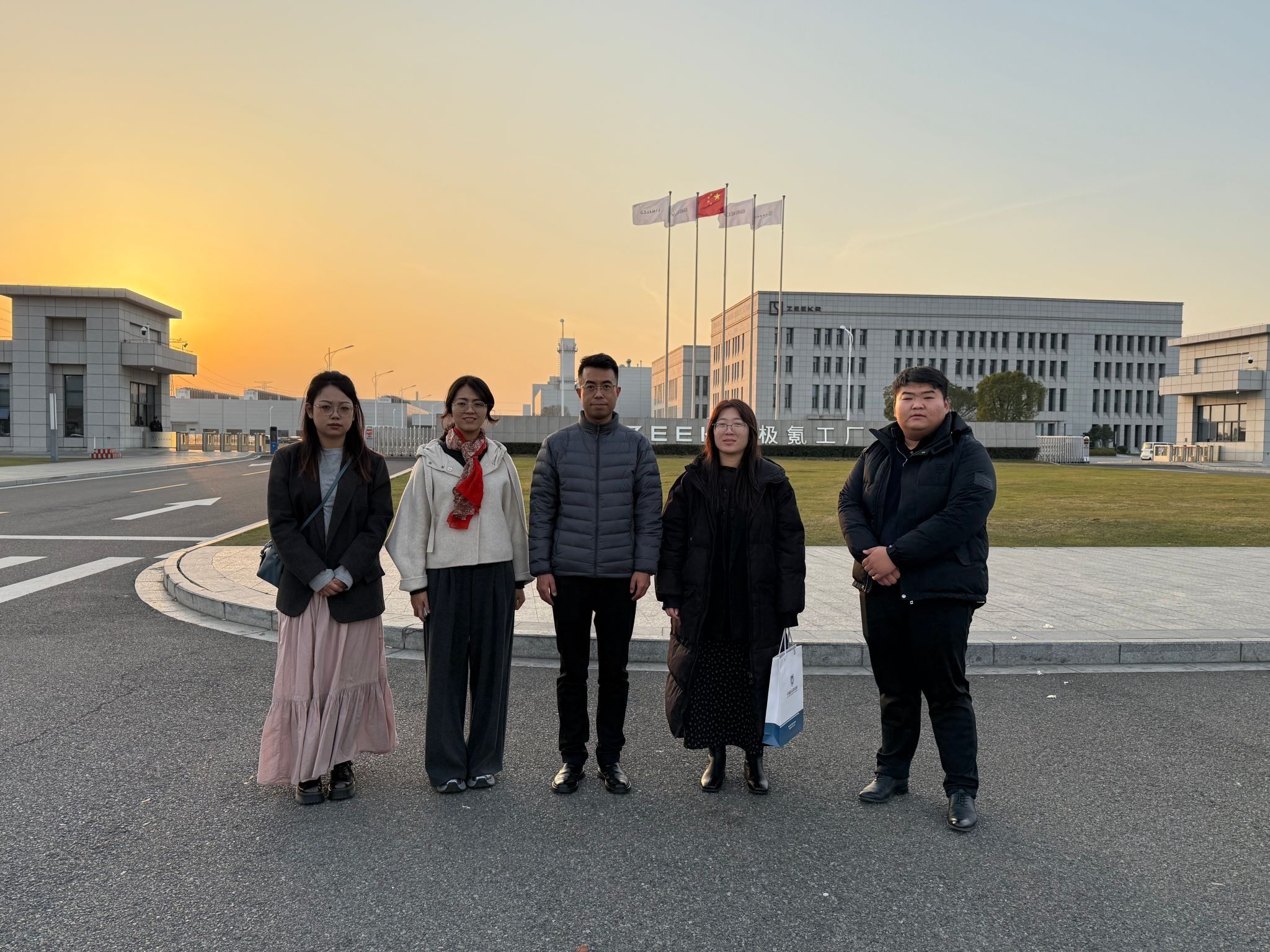 beat365中文官方网站赴浙江“拓企访友”：开辟就业新渠道，凝聚校友促发展