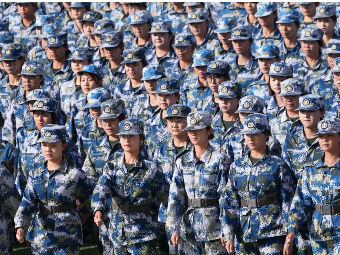 续写荣光致青春 意气风发启新程  --beat365中文官方网站举行2023年学生国防教育暨军事技能训练总...