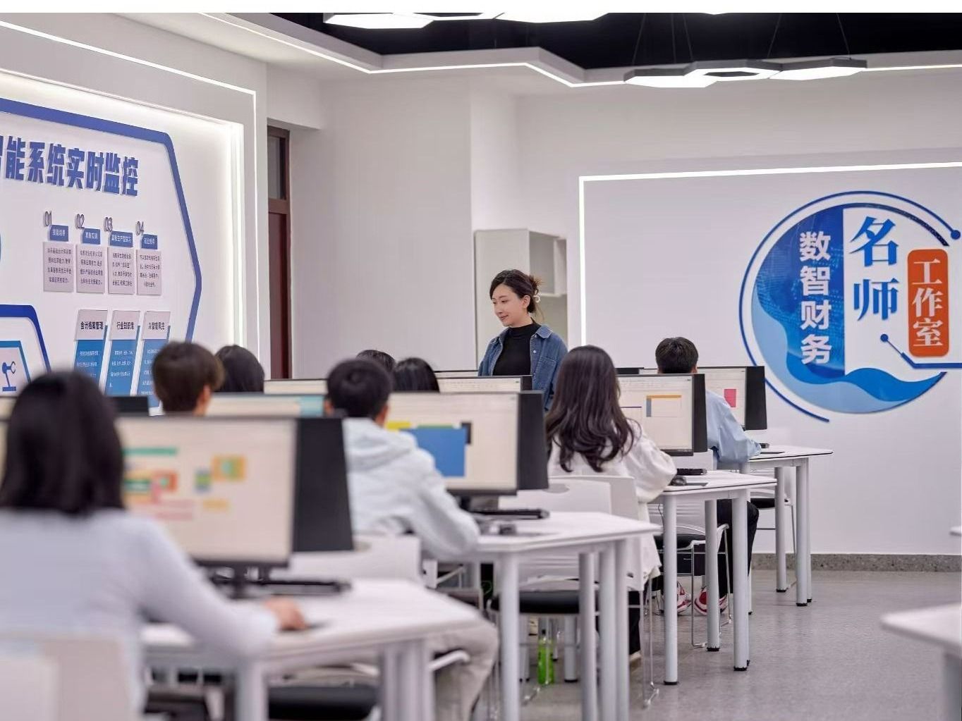 国赛获奖+14，beat365中文官方网站在商科竞赛中获佳绩