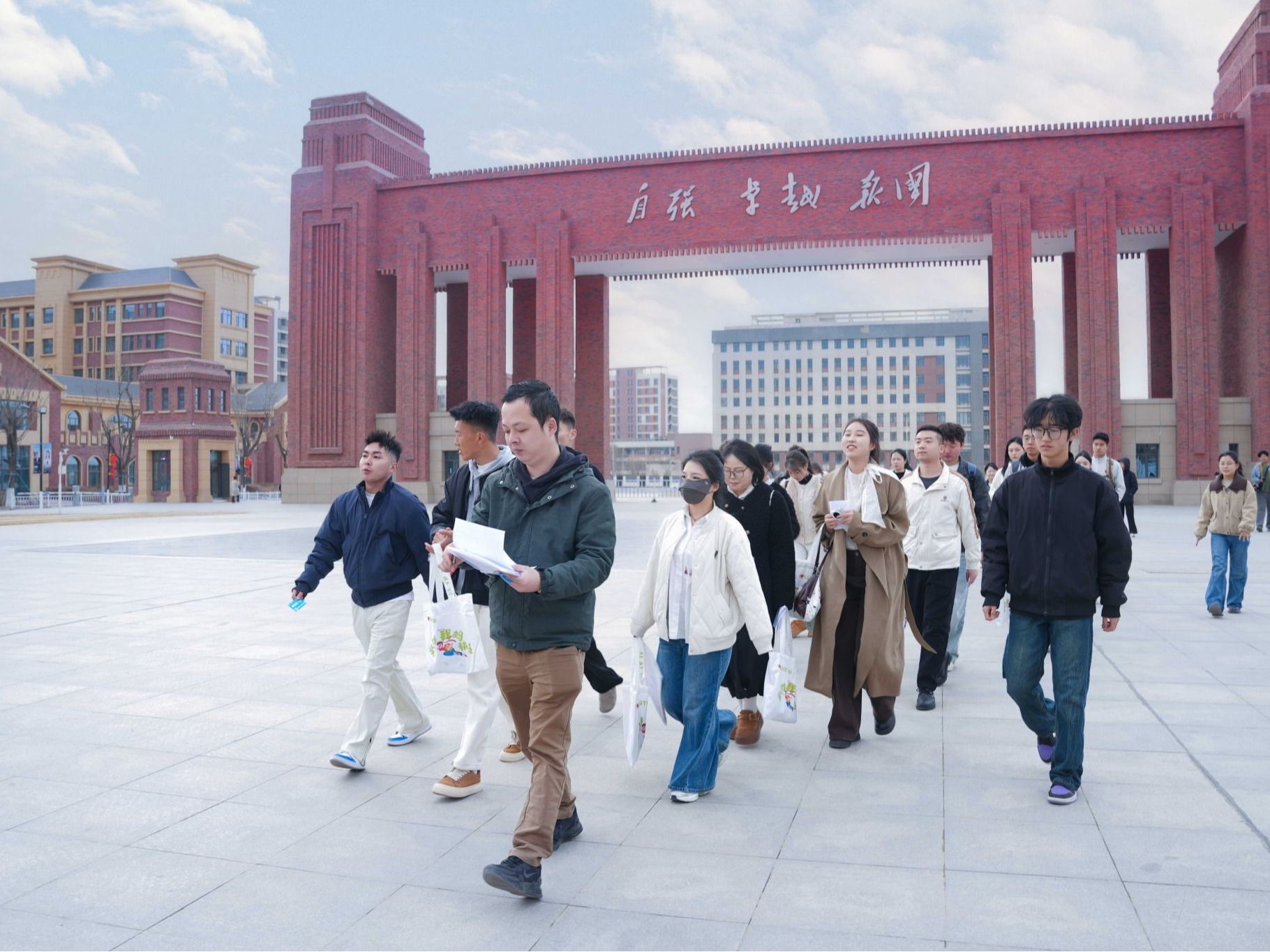 beat365中文官方网站2026年普通专升本免试生专业能力测试圆满结束