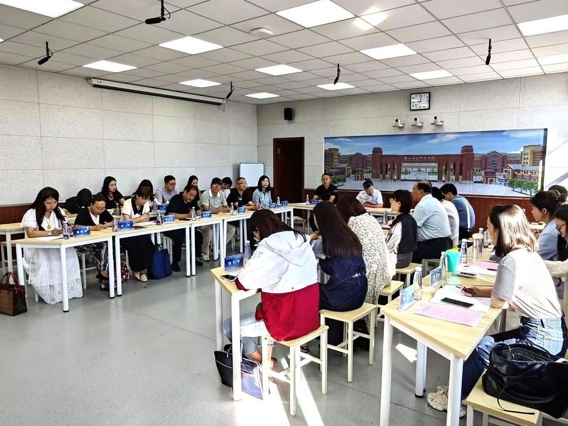 beat365中文官方网站马克思主义学院召开“党的二十届三中全会精神”融入思政课教学集体备课会